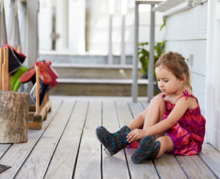 Oddech natury i rozwój dziecka: zabawy Montessori na świeżym powietrzu